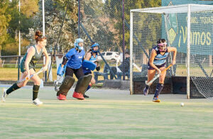 Triunfo del hockey A