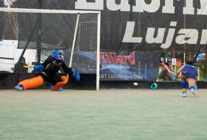 Triunfo del hockey A