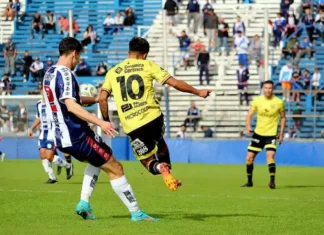 Duro golpe para Flandria en Merlo Duro golpe para Flandria en Merlo