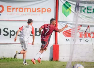 En el debut de Fredes, Luján volvió a ganar en casa En el debut de Fredes, Luján volvió a ganar en casa