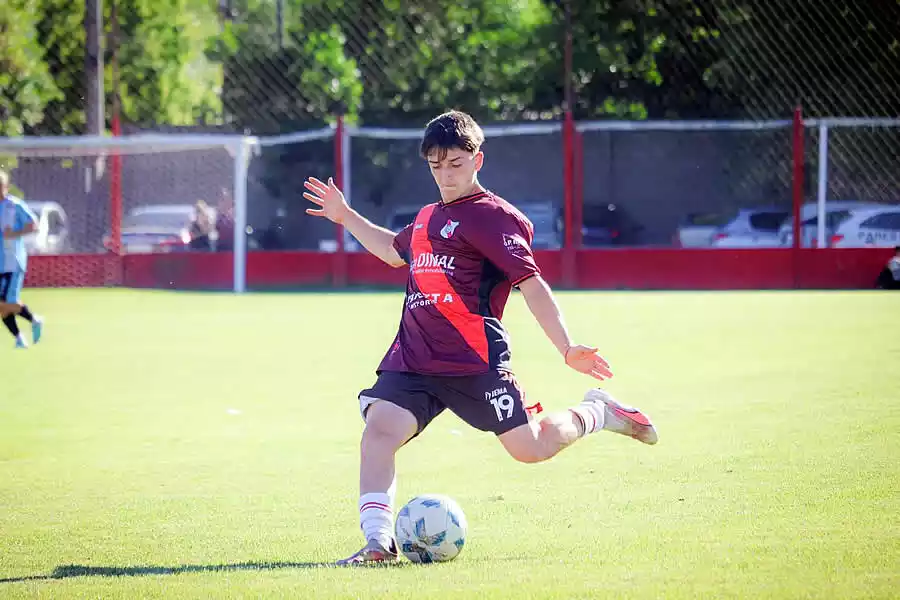 Ahora juegan el martes: Luján visita a Centro Español en Ituzaingó Luján visita a centro Español en Ituzaingó por la fecha 20