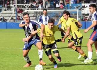 Flandria y Argentino de Merlo cierran la fecha 17 Flandria y Argentino de Merlo cierran la fecha 17