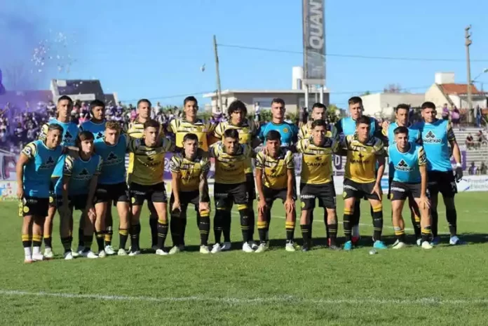 Flandria busca otro triunfo clave ante Villa Dálmine en el Carlos V