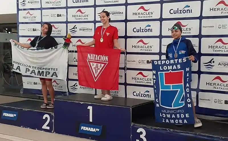 Laila Chaín brilla en el Selectivo Juvenil con ocho medallas de oro Laila selectivo