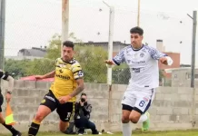 Flandria no pudo sostener la ventaja y cayó ante Acassuso en el Carlos V Flandria no pudo sostener la ventaja y cayó ante Acassuso en el Carlos V
