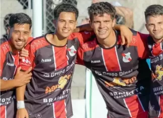 El Lujanero goleó a Victoriano y se prende en la pelea El Lujanero goleó a Victoriano y se prende en la pelea