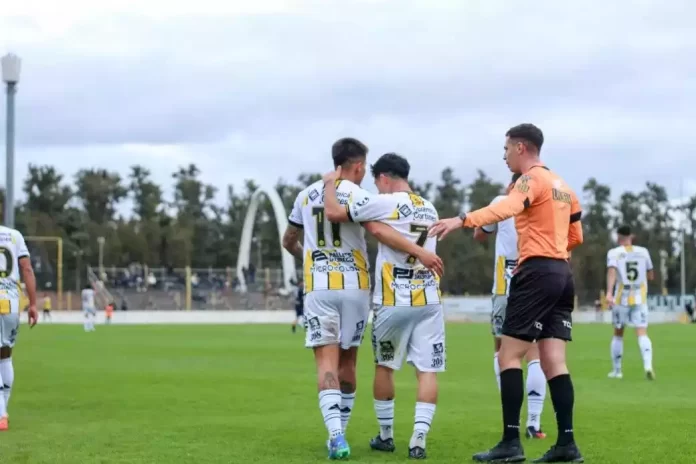 flandria dep merlo 2025 Empate con sabor a poco para Flandria en el Carlos V