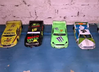 Bevilaqua y Salvatierra se quedaron con el Endurance en TC Pick Up Las competencias de TC Pick Up en formato Endurance se han consolidado en este 2025 como uno de los grandes atractivos del automovilismo argentino. La modalidad, que reúne a dos pilotos por vehículo y exige relevos en pista, combina la potencia de las camionetas con la precisión en boxes, la puesta a punto de las máquinas y la estrategia al volante. El resultado son carreras vibrantes, con un condimento especial que entusiasma tanto a los protagonistas como al público. El último fin de semana, la cita volvió a demostrar por qué el Endurance es ya un clásico. La jornada, que además estuvo acompañada por el tradicional asado criollo del piloto-chef Lautaro Etchetto, ofreció un espectáculo de primer nivel donde la adrenalina se mezcló con la camaradería de un ambiente que crece fecha a fecha. Una dupla imparable: Bevilaqua y Salvatierra Los grandes ganadores de la fecha fueron Julio Bevilaqua, piloto de Moreno en pleno ascenso, junto al prolijo y experimentado Damián Salvatierra. Con una estrategia sólida y un ritmo contundente, lograron marcar la diferencia desde el inicio y dominaron de principio a fin, acumulando 378,99 vueltas. La dupla se mostró firme tanto en velocidad como en consistencia, neutralizando cualquier intento de sus rivales por acercarse. Este triunfo los posiciona como candidatos firmes de cara al desenlace del campeonato. El podio: Etchetto-Braiotta y Melconian-Pavone En el segundo lugar se ubicaron Javier Etchetto y Javier Braiotta, quienes ofrecieron una actuación sobresaliente a bordo de una Pick Up estable y veloz, cerrando con 362,76 giros. El tercer puesto fue para la dupla Melconian/Pavone, con un registro de 352,69 vueltas. Con este resultado, vuelven al podio y recuperan terreno en el campeonato, donde ya habían saboreado una victoria pese a algunos contratiempos. Con pocas fechas por delante, mantienen intactas sus ilusiones de pelear por los primeros lugares. Del cuarto al quinto puesto: lucha hasta el final El cuarto lugar quedó en manos de la dupla integrada por Ricardo Perea, conocido como “el misil de Campana”, y el piloto-preparador de Cardales, Luis Rubín. Con 347,83 vueltas, estuvieron a solo cinco giros del podio, lo que refleja la intensidad de la competencia. En tanto, Ricardo Vega y Lautaro Etchetto finalizaron quintos con 325,28 giros. Aunque mostraron regularidad, no lograron alcanzar el ritmo del resto de los competidores, quedando sin chances de escalar posiciones. Más que una carrera: el espíritu del Endurance El Endurance de TC Pick Up no solo se destaca por la velocidad en pista, sino también por la pasión y la comunidad que se genera alrededor de cada fecha. Desde las caricaturas de Fernando Guagliardi hasta las imágenes capturadas por Pasti Melconian, el evento estuvo acompañado por el aporte artístico y visual que le da identidad a la categoría. La combinación de competencia, amistad y tradición gastronómica convierte a estas jornadas en un verdadero clásico del automovilismo zonal, donde cada detalle suma al espectáculo. Lo que viene en el campeonato Con pocas fechas por disputarse, la lucha por los trofeos de la temporada se intensifica. Las próximas carreras serán decisivas para determinar qué duplas logran capitalizar la experiencia y mantenerse en la pelea por el título de la divisional Endurance de las “chatas” de ACAL. Los protagonistas ya afinan estrategias, preparan sus máquinas y ajustan cada detalle técnico en busca de alcanzar la gloria en una categoría que no deja de crecer. Tabla de posiciones – TC Pick Up Endurance Puesto Pilotos Vueltas completadas Observaciones 1° Julio Bevilaqua – Damián Salvatierra 378,99 Victoria con estrategia sólida y ritmo demoledor 2° Javier Etchetto – Javier Braiotta 362,76 Gran regularidad y camioneta veloz 3° Melconian – Pavone 352,69 Vuelven al podio y se acercan en el campeonato 4° Ricardo Perea – Luis Rubín 347,83 A solo 5 giros del podio, gran rendimiento 5° Ricardo Vega – Lautaro Etchetto 325,28 Ritmo menor al de los punteros