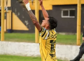 Flandria se hizo fuerte en el Carlos V y venció a Villa Dálmine Flandria se hizo fuerte en el Carlos V y venció a Villa Dálmine