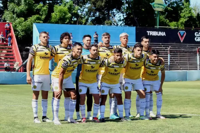 Flandria lo tenía y se le escapó en el final ante Brown de Adrogué