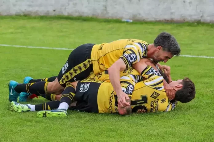 flandria arg merlo 2025 Flandria se hizo fuerte en casa y sueña con el Reducido