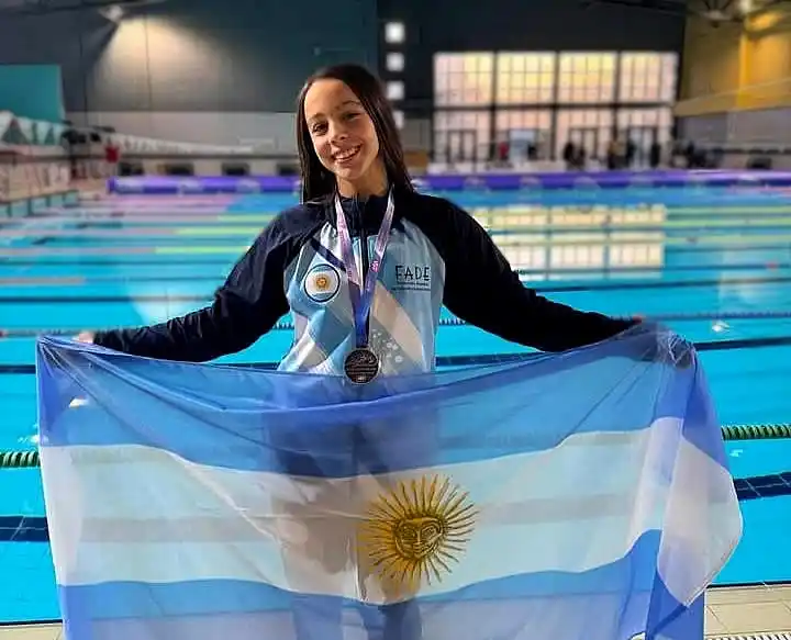 La nadadora Laila Chaín se destacó en el Argentino Open de Natación nadadora laila chain