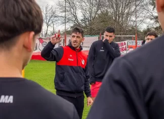 Luto en el Fútbol por la muerte de Santiago “El Pulga” Fredes, DT del Club Luján Luto por el fallecimiento de Fredes