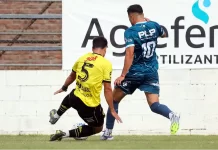 Flandria sufrió una dura caída ante Villa San Carlos en Jáuregui Flandria San Carlos