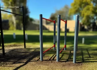 Nuevos elementos a la estación de Calistenia del Polideportivo Municipal Calistenia en el polideportivo