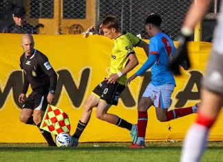 Flandria sumó ante el líder y cortó la racha adversa Flandria Arsenal