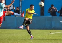 Flandria volvió a perder y profundiza su crisis en la Primera B Flandria volvió a perder