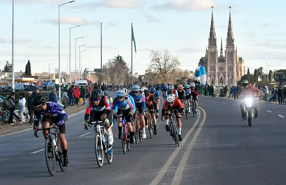 GP Ciudad de Luján Ciclismo en Luján: Llega el Campeonato Bonaerense 2026