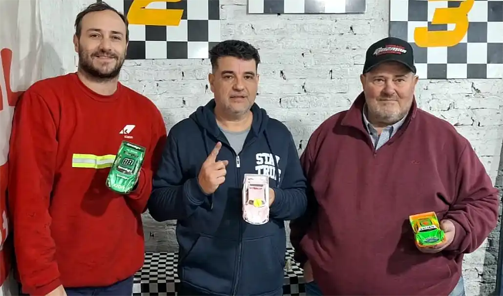 TC en ACCAL Luján: Ninkov volvió a festejar en una carrera de alto nivel 1 Ninkov volvió a festejar en el TC