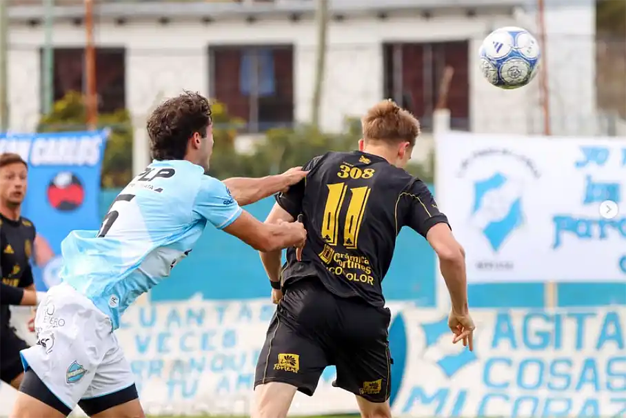 flan 4 Flandria perdió ante Villa San Carlos