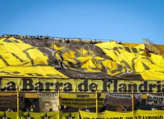 Flandria cayó sobre el final y complicó su pelea Flandria ganó con nueve y dio un golpe clave ante Camioneros