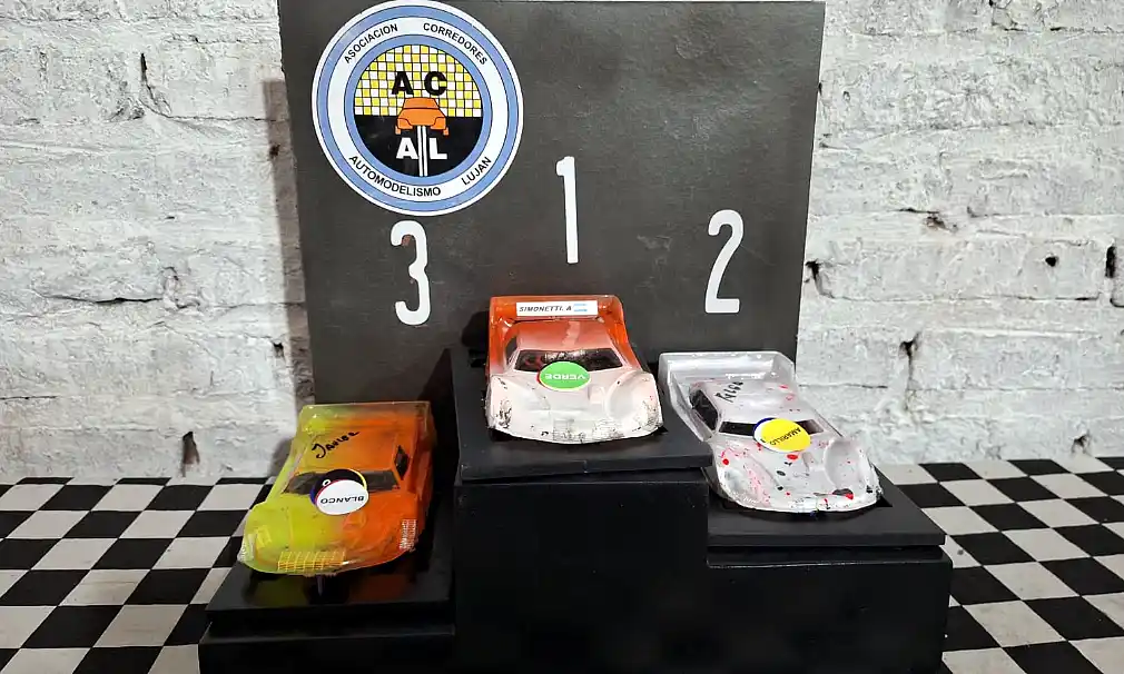 Adrián Simonetti volvió a ganar y se quedó con una fecha clave del automodelismo 2 Adrián Simonetti volvió a ganar
